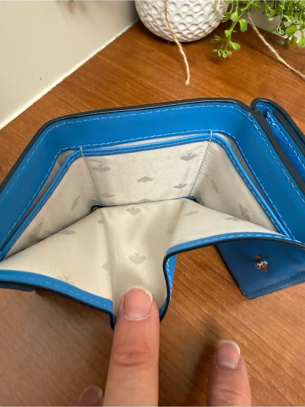 Micro Trifold Wallet Kate Spade New York Blue Cameron Monotone Saffiano Leather - Picture 5 of 5